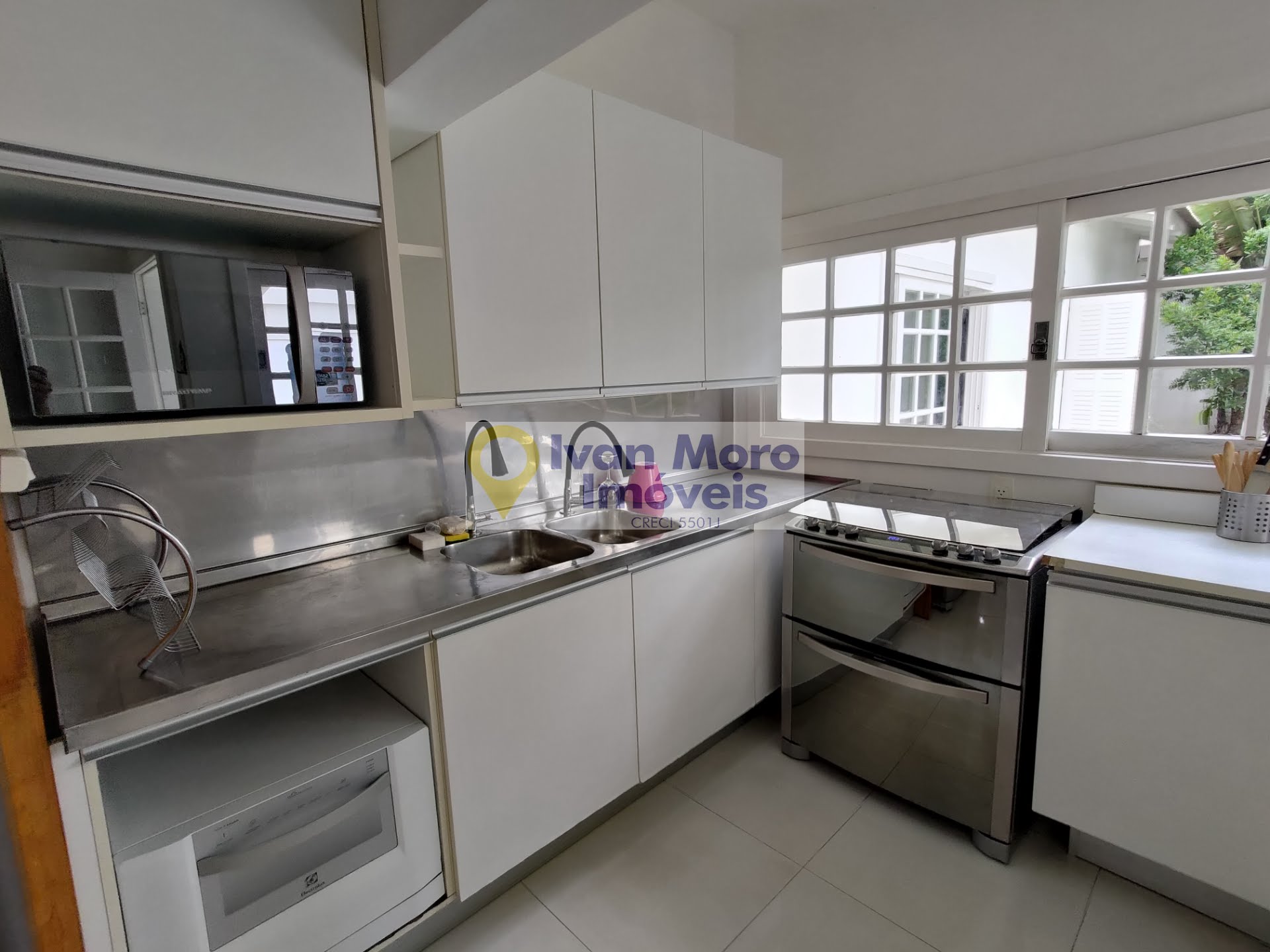 Casa à venda com 4 quartos, 4 suítes, 2 vagas e 200m² no Jurerê Internacional, Florianópolis (SC) — foto 19 de 30