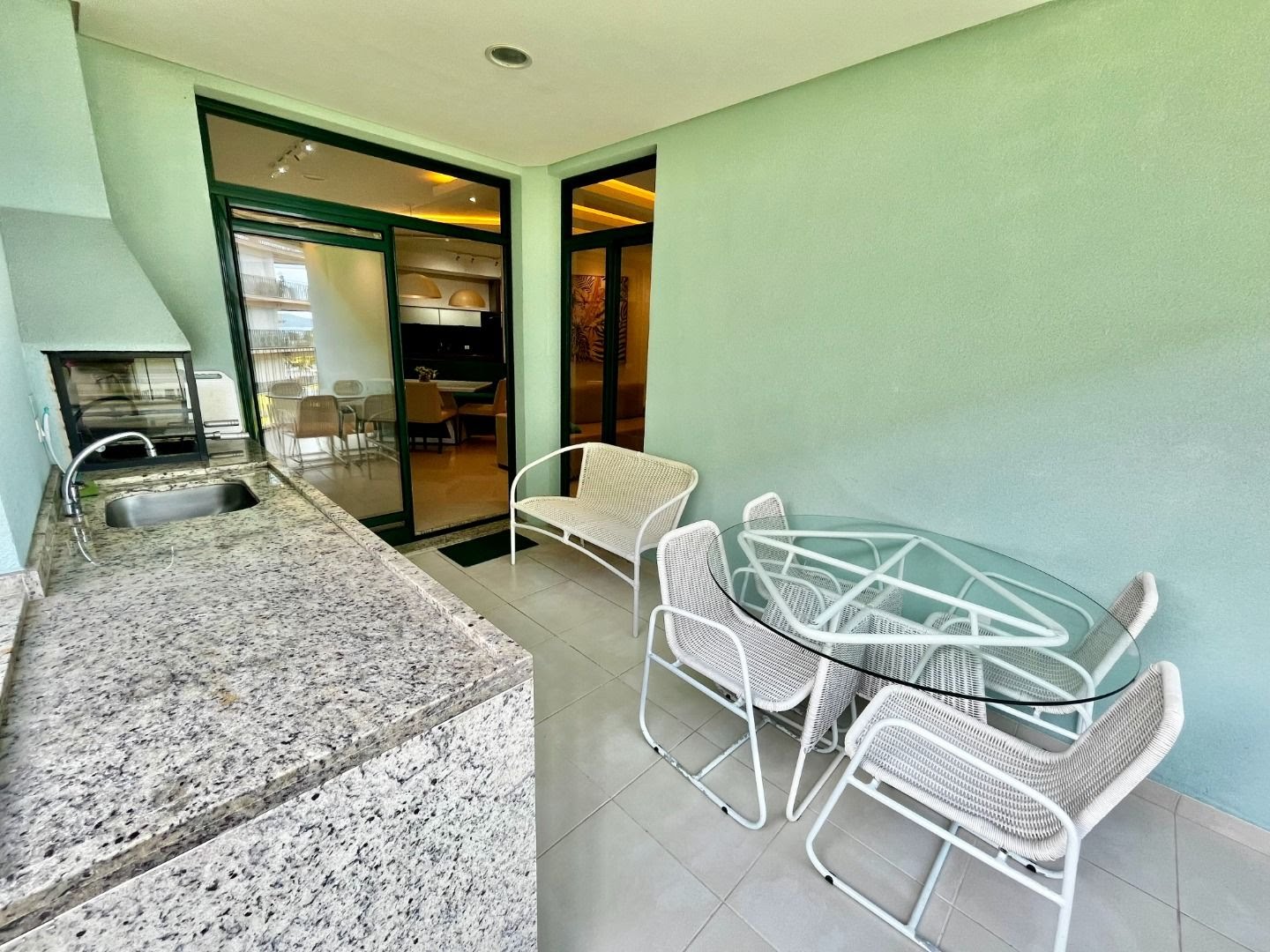 Apartamento para alugar com 2 quartos, 2 banheiros, 2 vagas e 88m² no Praia Grande, Ubatuba (SP) — foto 5 de 12