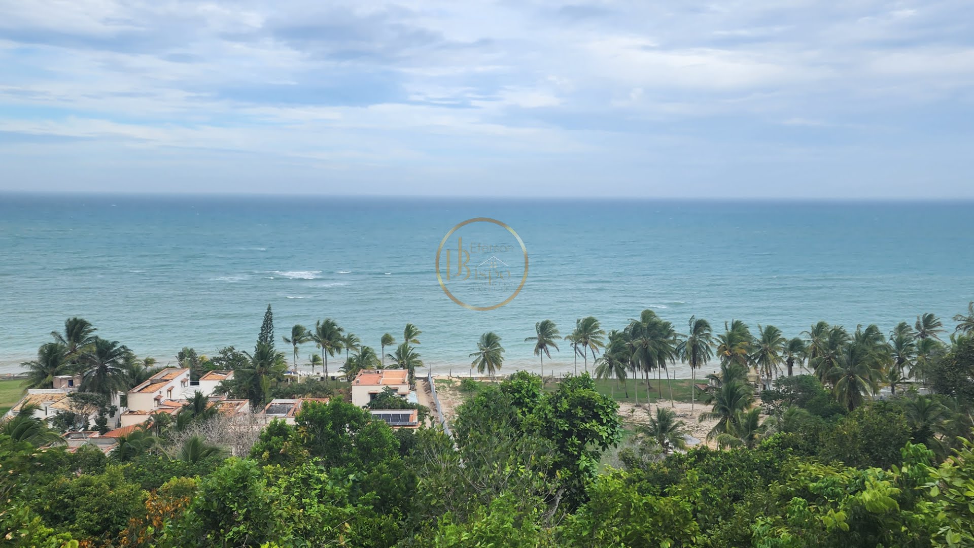 Terreno à venda com 10567m² de terreno no Arraial D'ajuda, Porto Seguro (BA) — foto 2 de 4