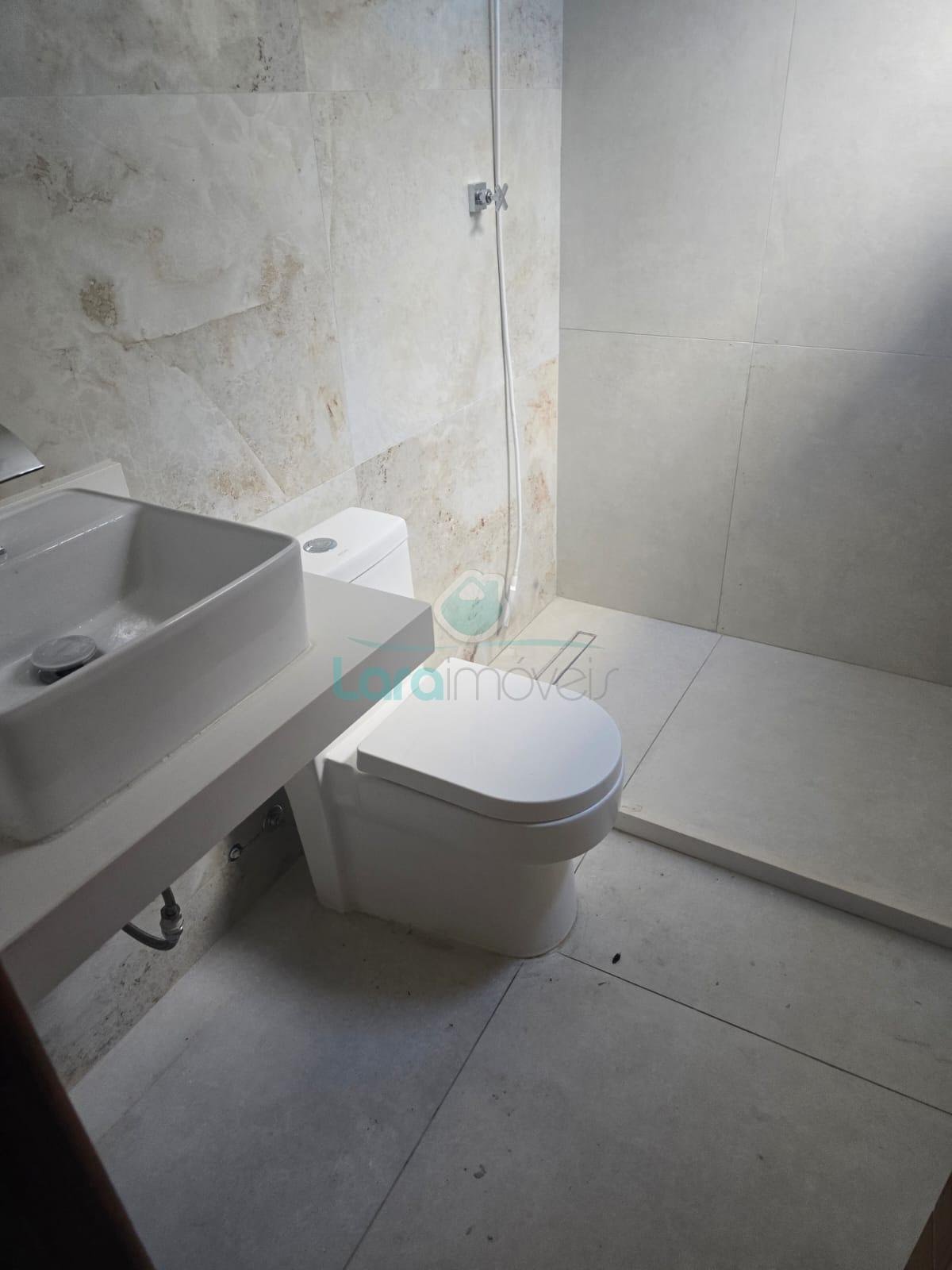 Casa à venda com 4 quartos, 4 suítes, 2 vagas e 230m² no Viverde I, Rio das Ostras (RJ) — foto 12 de 23
