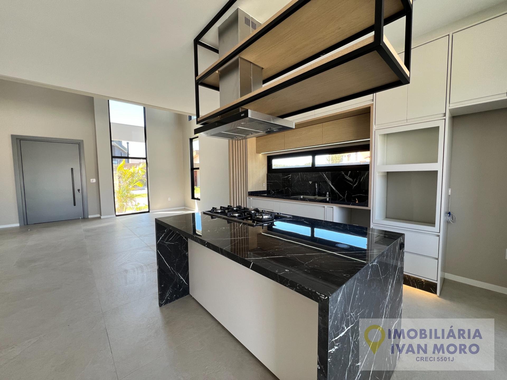 Casa à venda com 4 quartos, 4 suítes, 4 vagas e 261m² no São João do Rio Vermelho, Florianópolis (SC) — foto 6 de 30