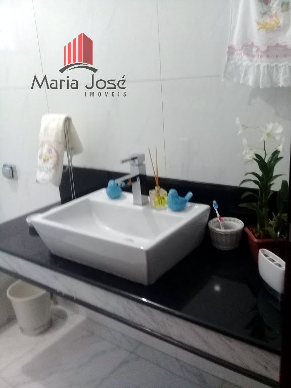 Casa à venda com 3 quartos, 1 suíte, 2 vagas e 360m² no São Cristóvão, Sete Lagoas (MG) — foto 18 de 28