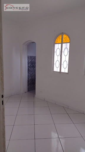 Sala Comercial 15m² com banheiro.