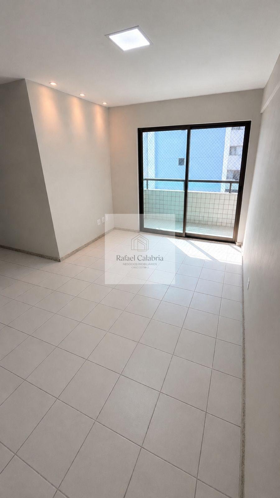 Apartamento à venda com 3 quartos, 1 suíte, 1 vaga e 69m² no Casa Amarela, Recife (PE) — foto 2 de 14