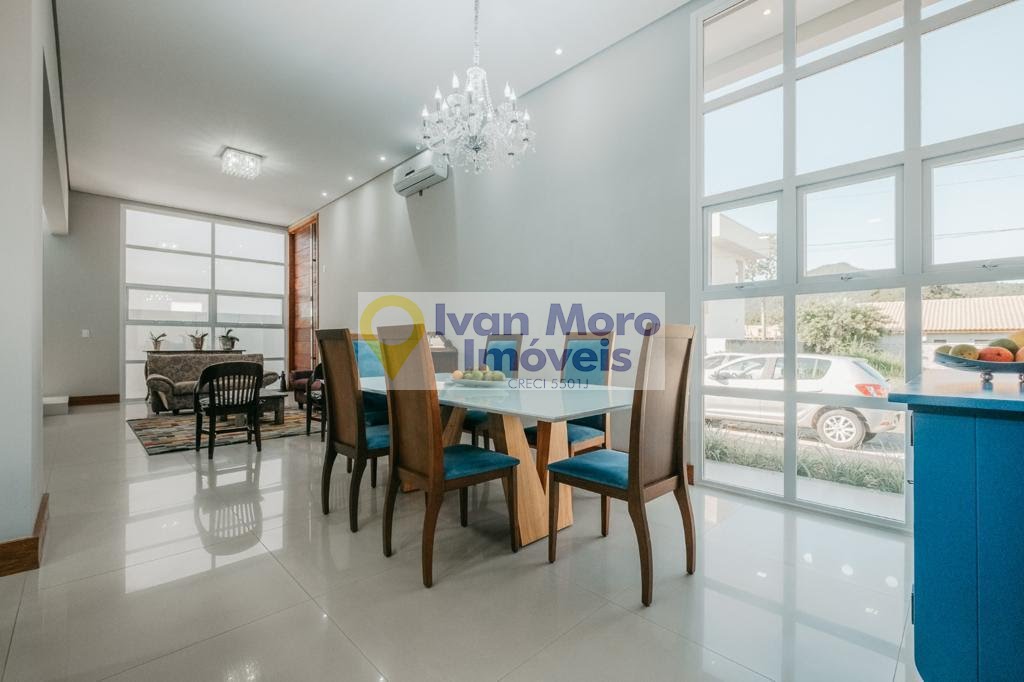 Casa à venda com 4 quartos, 4 suítes, 4 vagas e 287m² no Vargem Grande, Florianópolis (SC) — foto 3 de 22