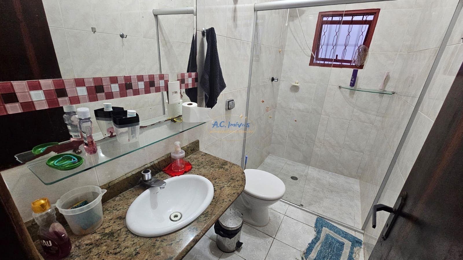 Casa à venda com 3 quartos, 1 suíte, 3 vagas e 190m² no Guilhermina, Praia Grande (SP) — foto 25 de 30