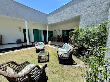 Casa 4 Dormitórios à Venda em Coroa Vermelha - R$1.600.000