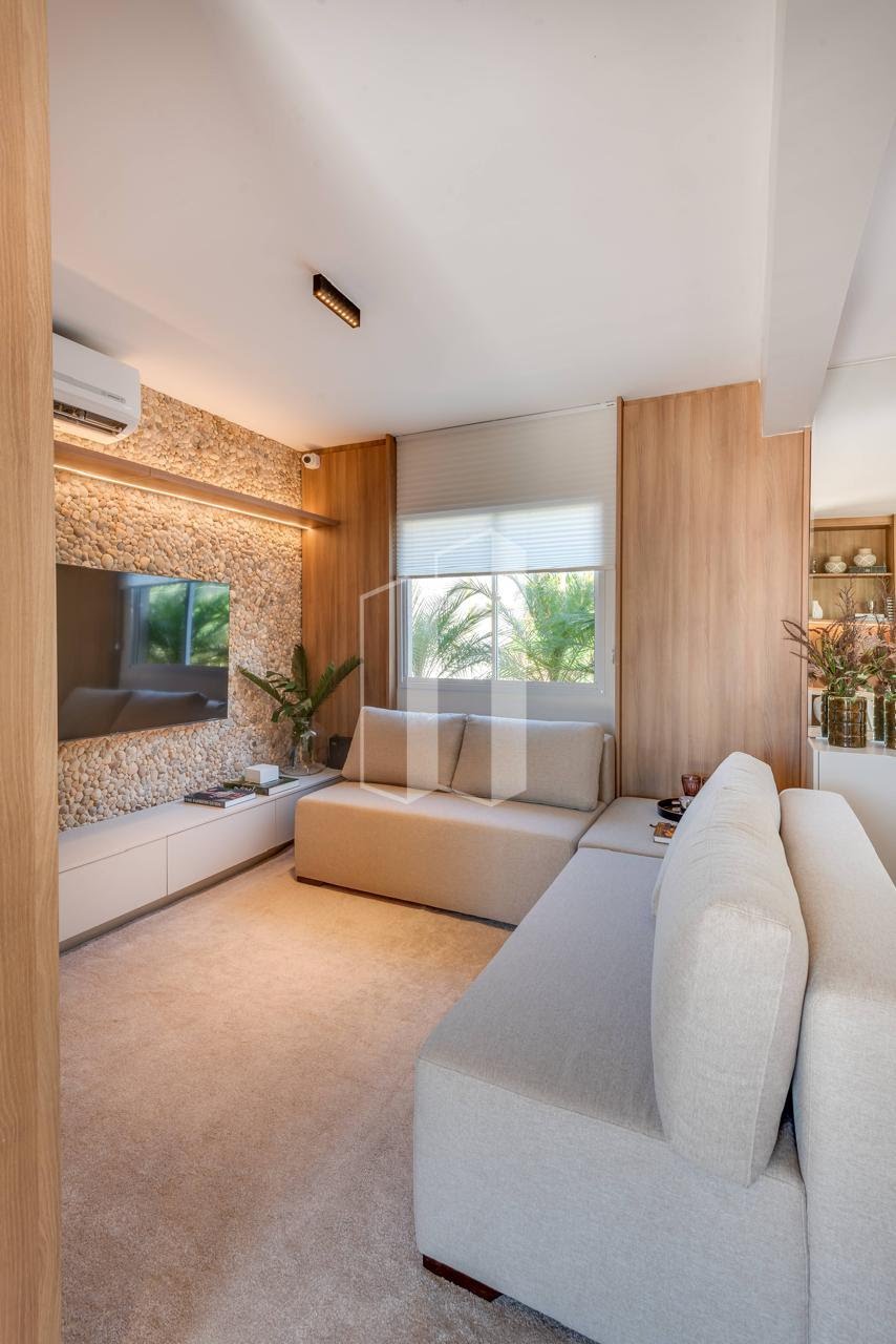 Casa à venda com 4 quartos, 3 suítes, 4 vagas e 150m² no Conj. Resid. Storil, Aparecida de Goiânia (GO) — foto 2 de 12