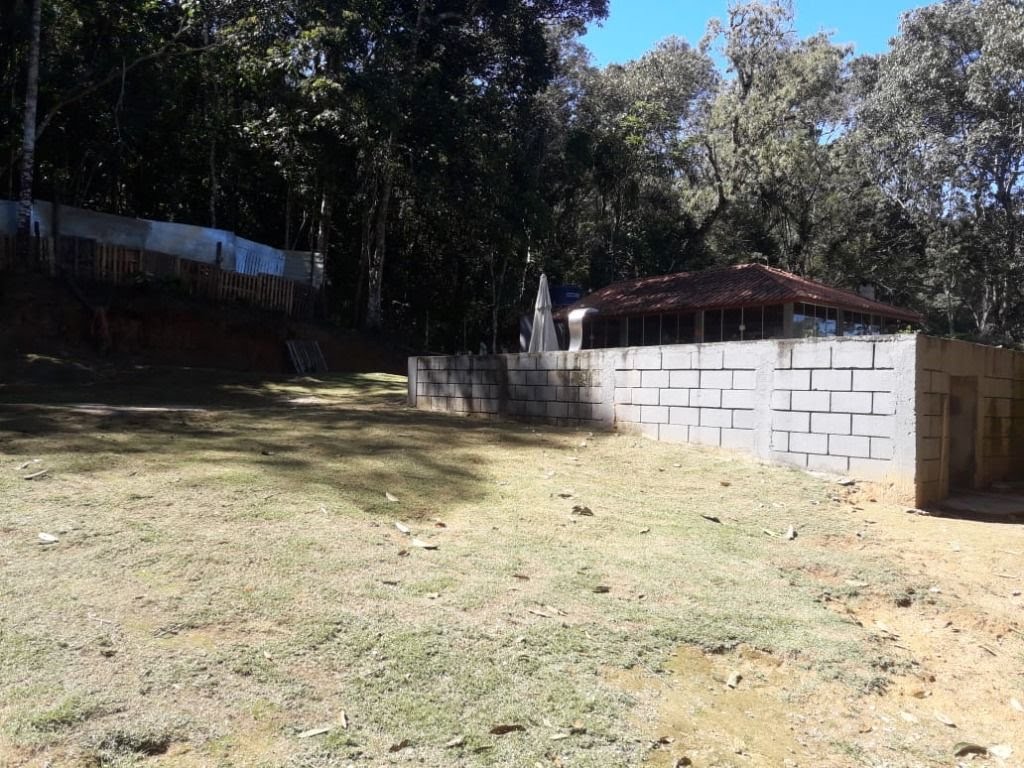 Casa à venda com 1200m² no Pedreira, Arujá (SP) — foto 7 de 9