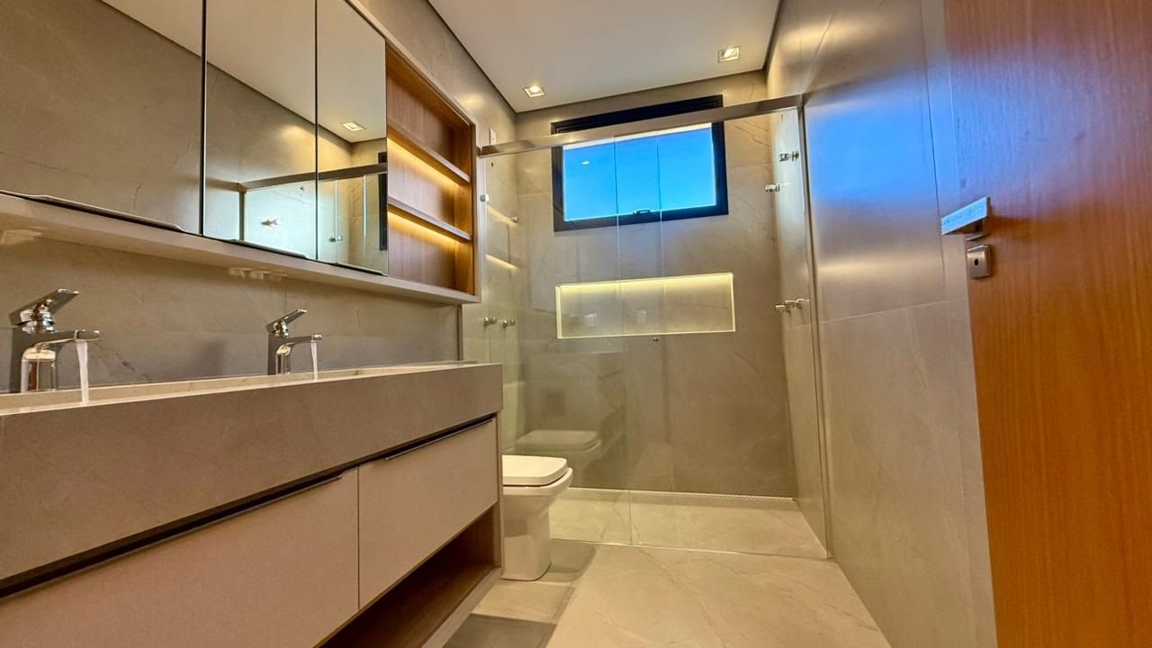Casa à venda com 4 quartos, 4 suítes, 4 vagas e 263m² no Loteamento Terras de Siena, Ribeirão Preto (SP) — foto 23 de 30