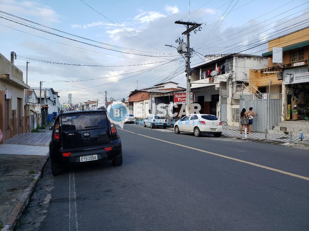 Casa à venda com 5 quartos, 2 banheiros, 3 vagas e 360m² no Queimadinha, Feira de Santana (BA) — foto 2 de 3