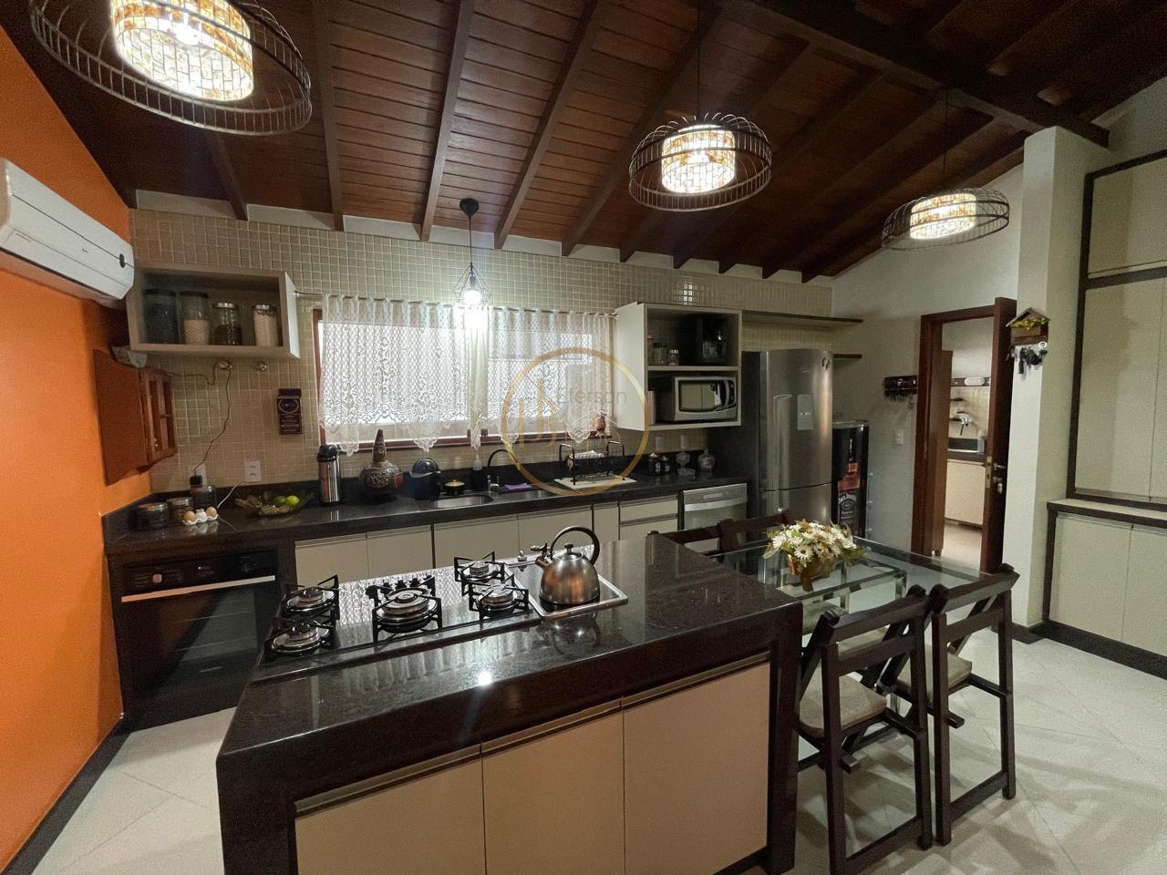 Casa à venda com 4 quartos, 1 suíte, 5 vagas e 354m² no Village 3, Porto Seguro (BA) — foto 8 de 22