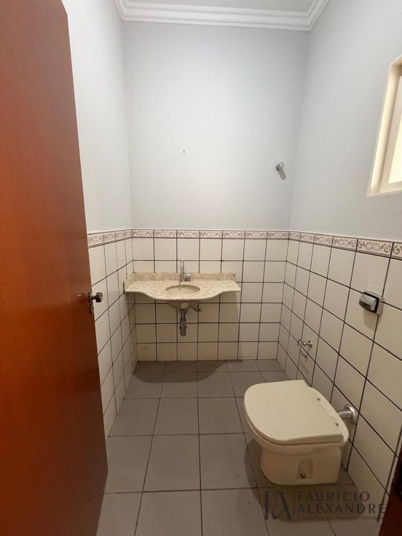 Casa para alugar com 4 quartos, 4 suítes, 4 vagas e 340m² no Jardim Aclimação, São José do Rio Preto (SP) — foto 4 de 30