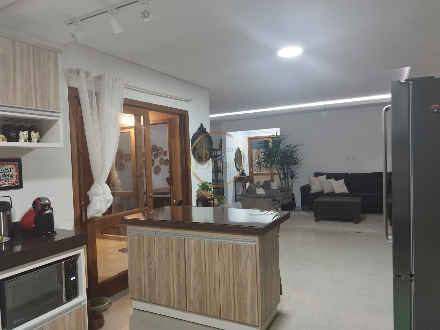 Casa à venda com 3 quartos, 2 suítes, 2 vagas e 185m² no Orla Norte, Porto Seguro (BA) — foto 9 de 14