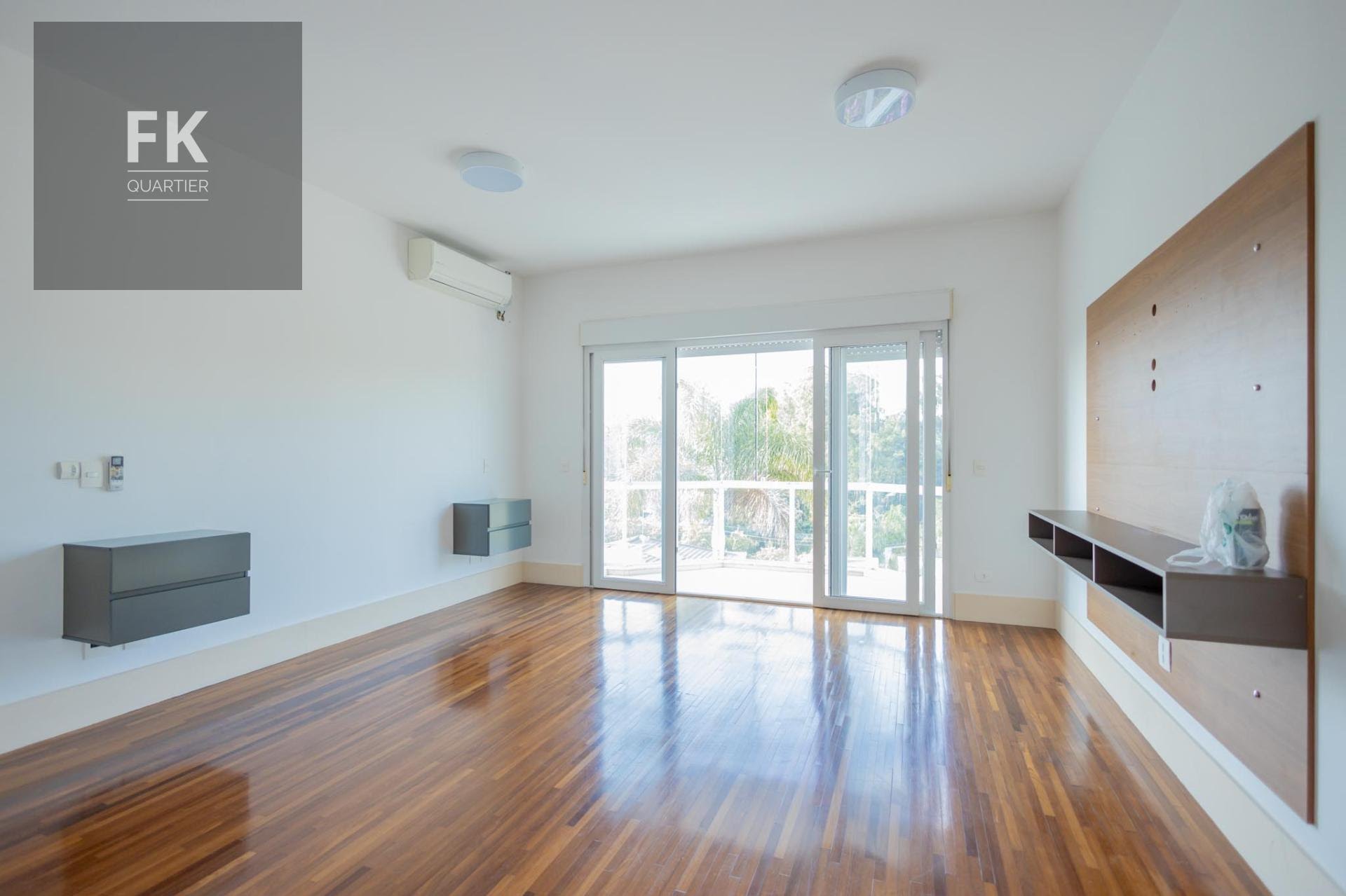 Casa à venda com 4 quartos, 4 suítes, 7 vagas e 804m² no Alphaville Conde II, Barueri (SP) — foto 11 de 30
