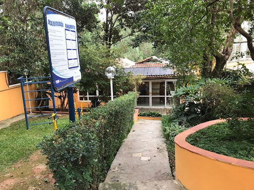 Sobrado 3 dormitórios (1 suíte) 2 vagas em Cond. Fechado Benda 750.000  - locação 5.300,00