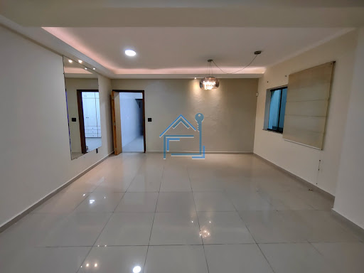 Casa sobrado com 4 suítes no Jd Santa Lucinda em Sorocaba/SP