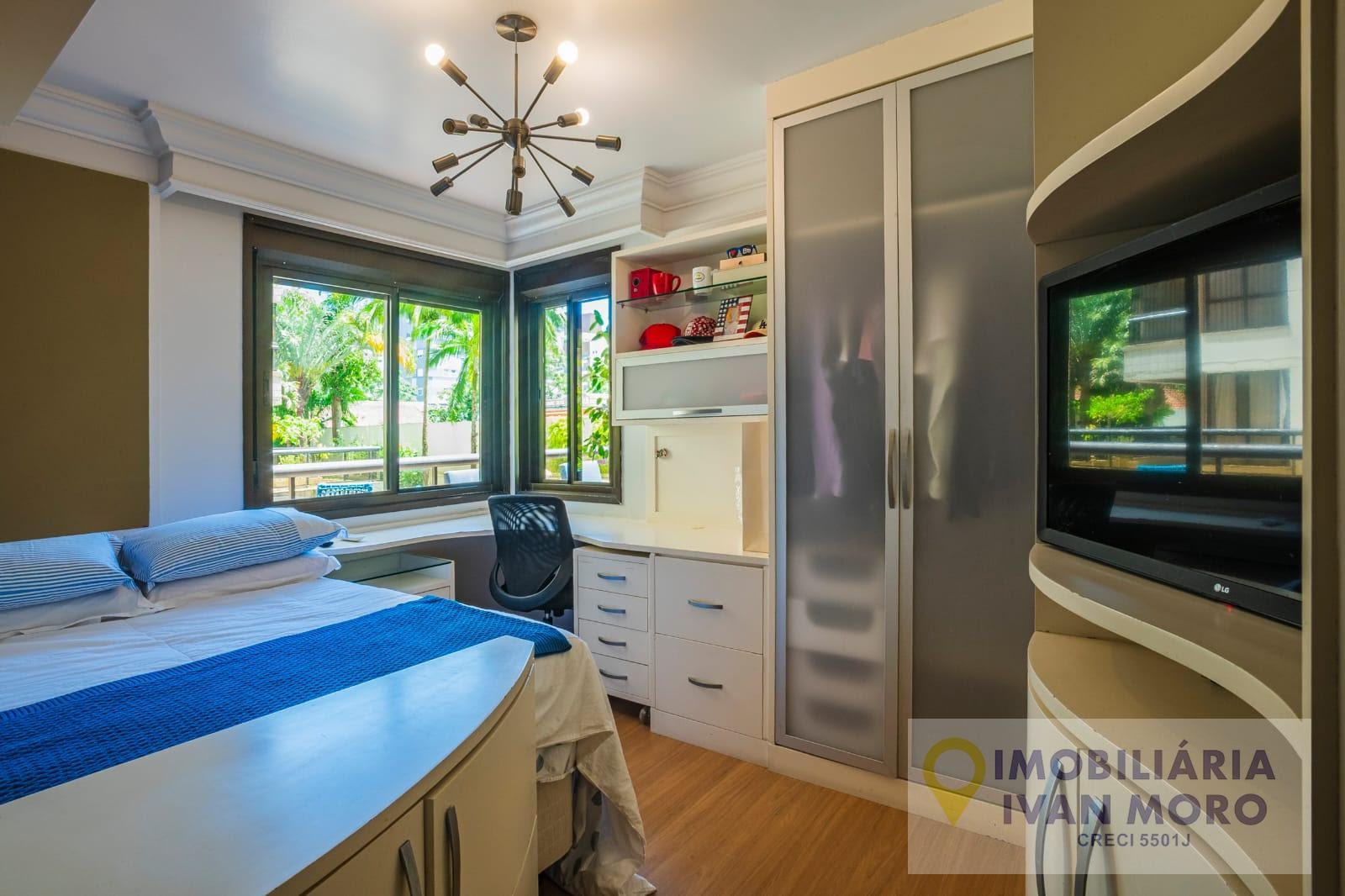 Apartamento à venda com 4 quartos, 2 suítes, 3 vagas e 325m² no Centro, Florianópolis (SC) — foto 23 de 30