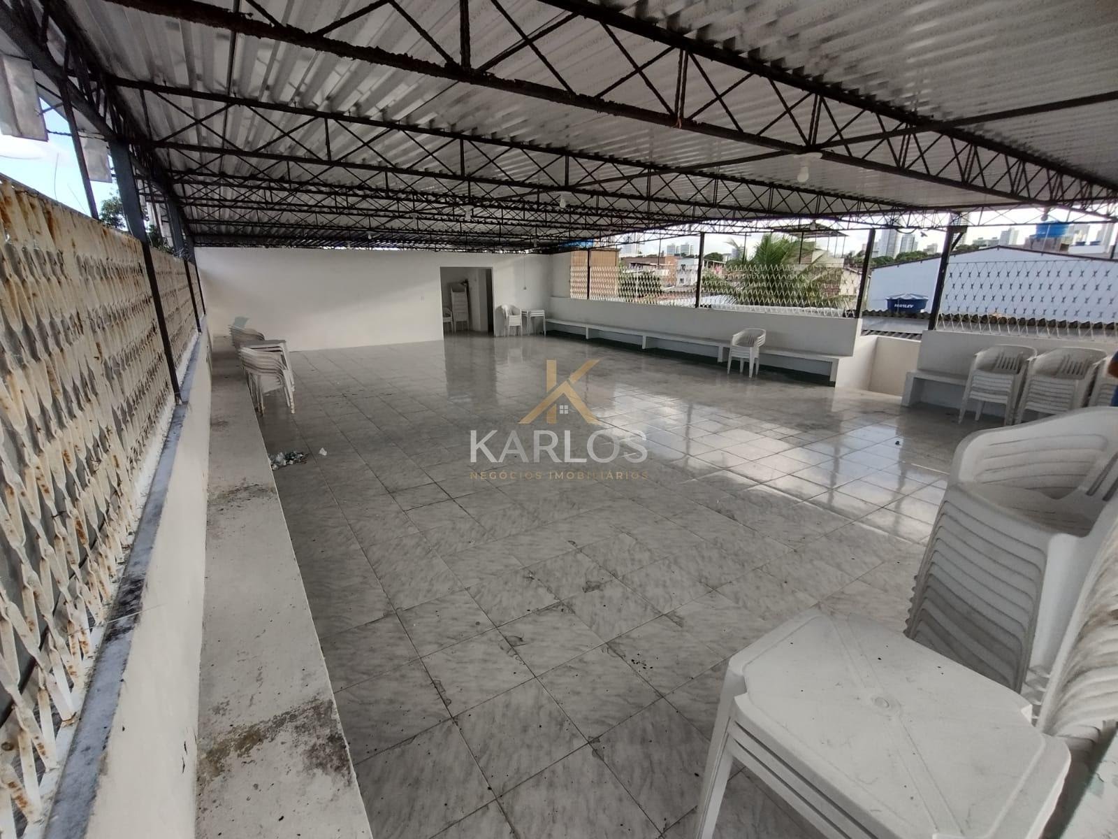 Casa à venda com 10 quartos, 3 suítes, 16 vagas e 600m² no Campo Grande, Recife (PE) — foto 23 de 29