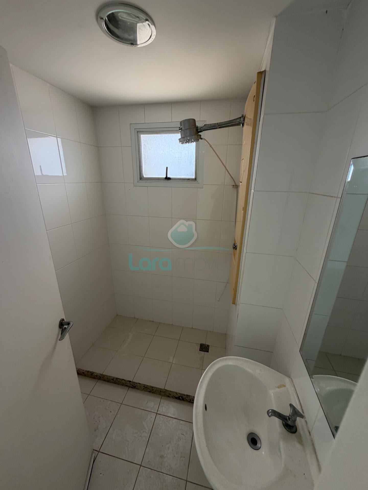 Comercial para alugar com 1 banheiro, 1 vaga e 60m² no Imbetiba, Macaé (RJ) — foto 10 de 12