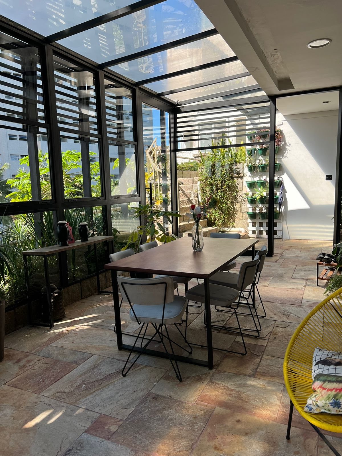 Casa à Venda Alameda Rotary Club em Ilha Porchat, São Vicente/SP 