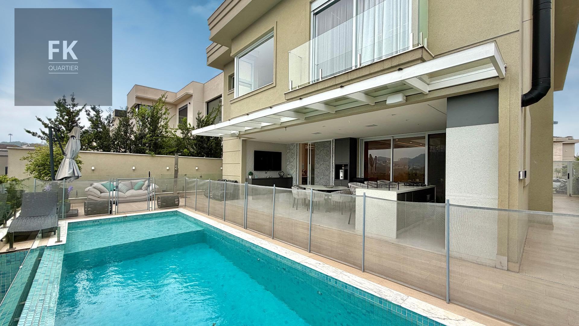 Casa à venda com 4 quartos, 4 suítes, 4 vagas e 410m² no Alphaville, Santana de Parnaíba (SP) — foto 14 de 30