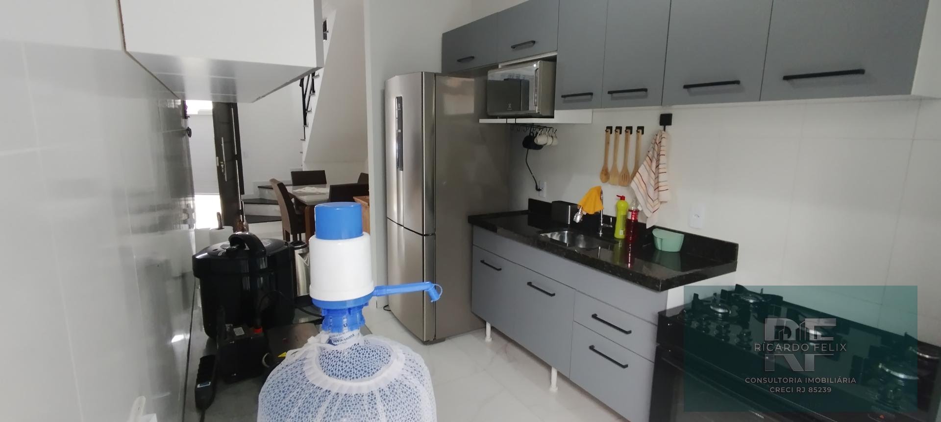 Casa à venda com 3 quartos, 2 suítes, 1 vaga e 90m² no Village Rio das Ostras, Rio das Ostras (RJ) — foto 10 de 23
