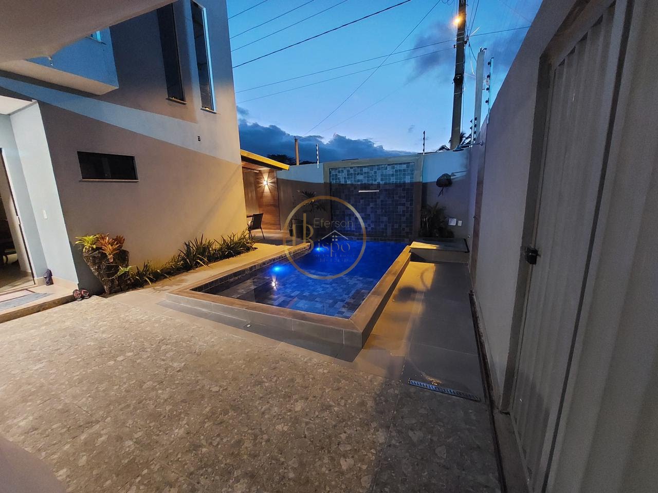 Casa à venda com 3 quartos, 1 suíte, 2 vagas e 116m² no Tabapiri, Porto Seguro (BA) — foto 3 de 16