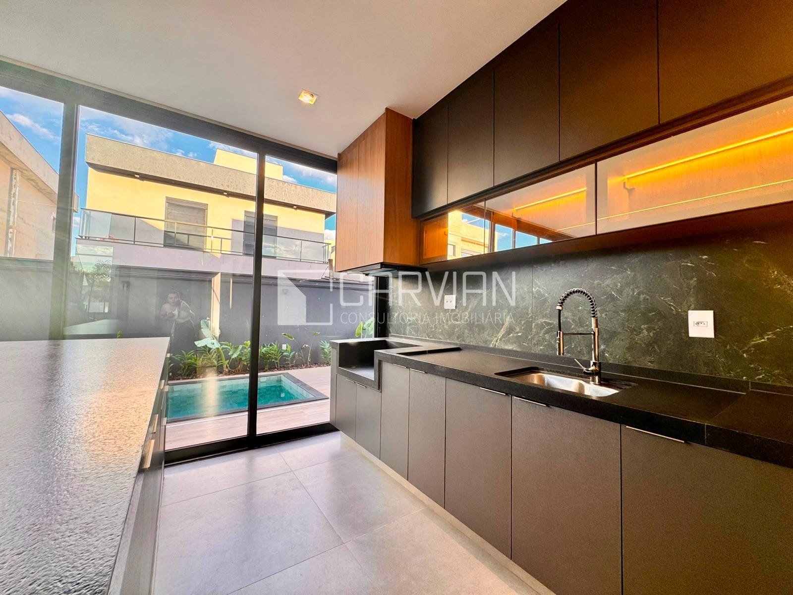 Casa à venda com 4 quartos, 4 suítes, 4 vagas e 264m² no Real Sul, Ribeirão Preto (SP) — foto 12 de 30