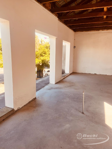 Casa Comercial no bairro Anita Garibaldi  -  Joinville