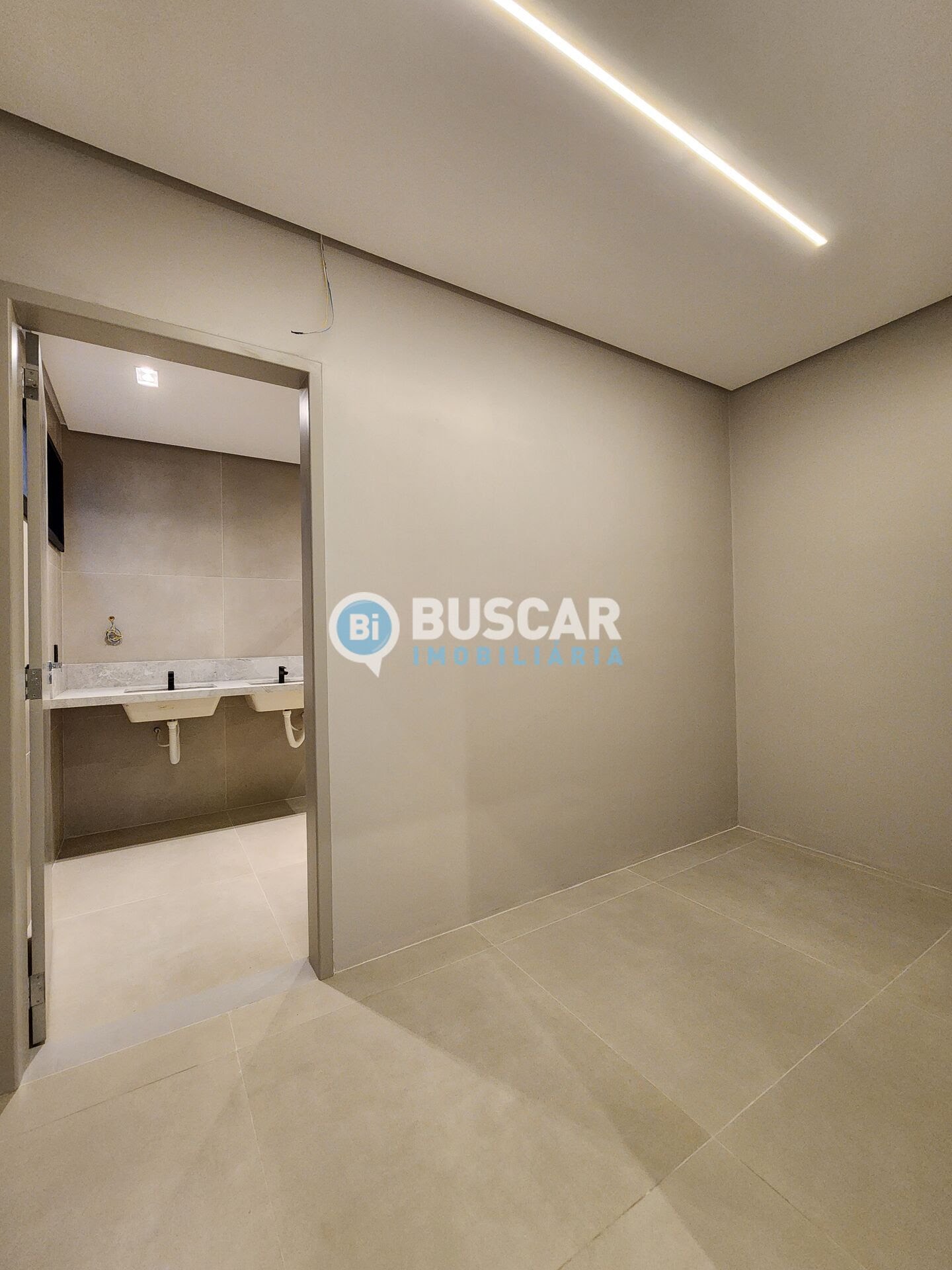 Casa à venda com 4 quartos, 4 suítes, 4 vagas e 220m² no Sim, Feira de Santana (BA) — foto 19 de 20