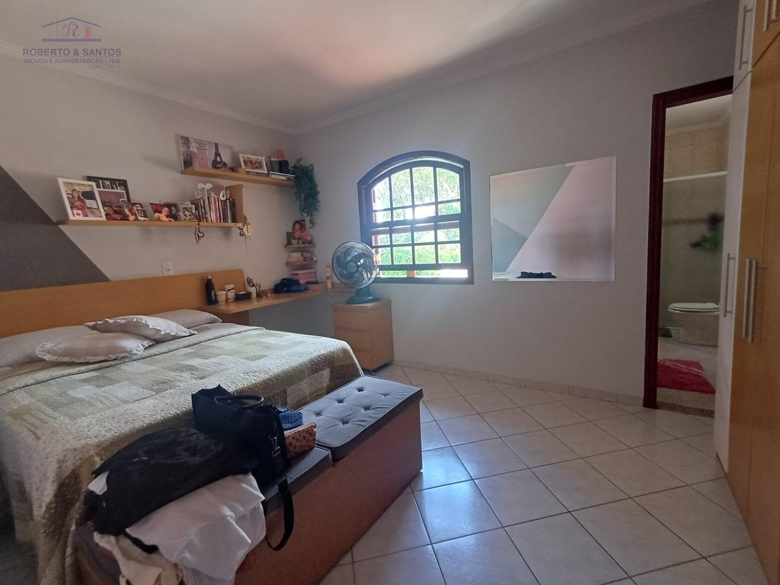 suite ampla