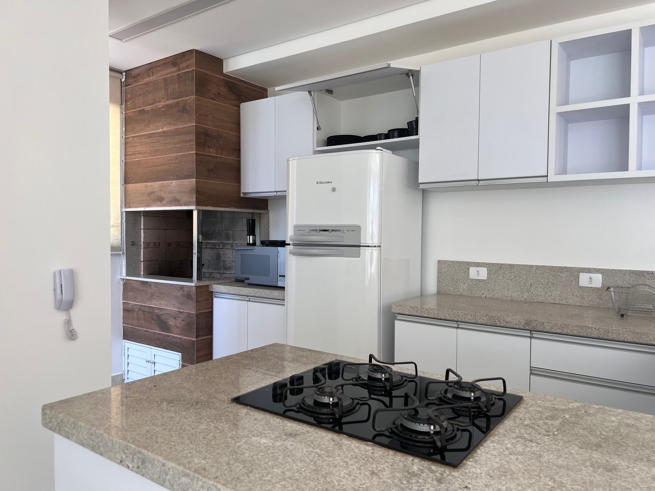 Casa à venda com 2 quartos, 1 suíte, 2 vagas e 180m² no Jurerê, Florianópolis (SC) — foto 12 de 17