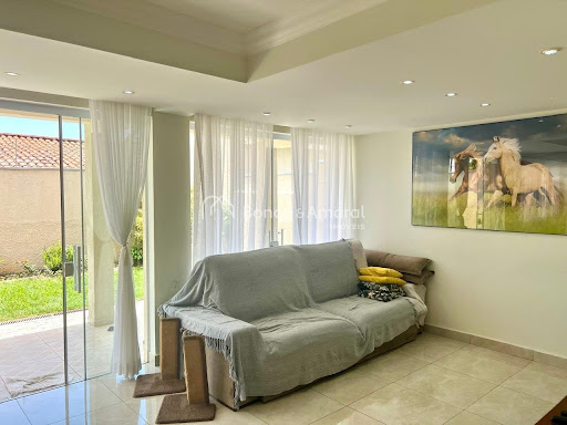 Casa, 4 quartos, 218 m² - Foto 3