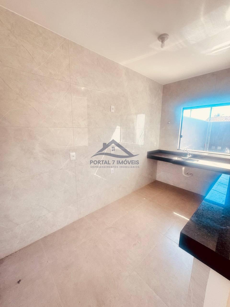 Casa à venda com 2 quartos, 1 banheiro, 2 vagas e 70m² no Cdi, Sete Lagoas (MG) — foto 2 de 10