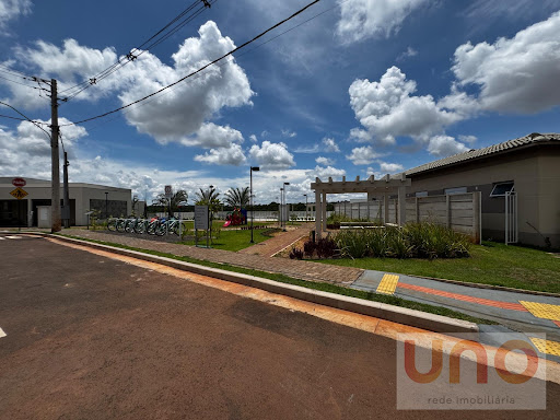 Sobrado em Condomínio em Parque dos Novos Estados - Campo Grande, MS