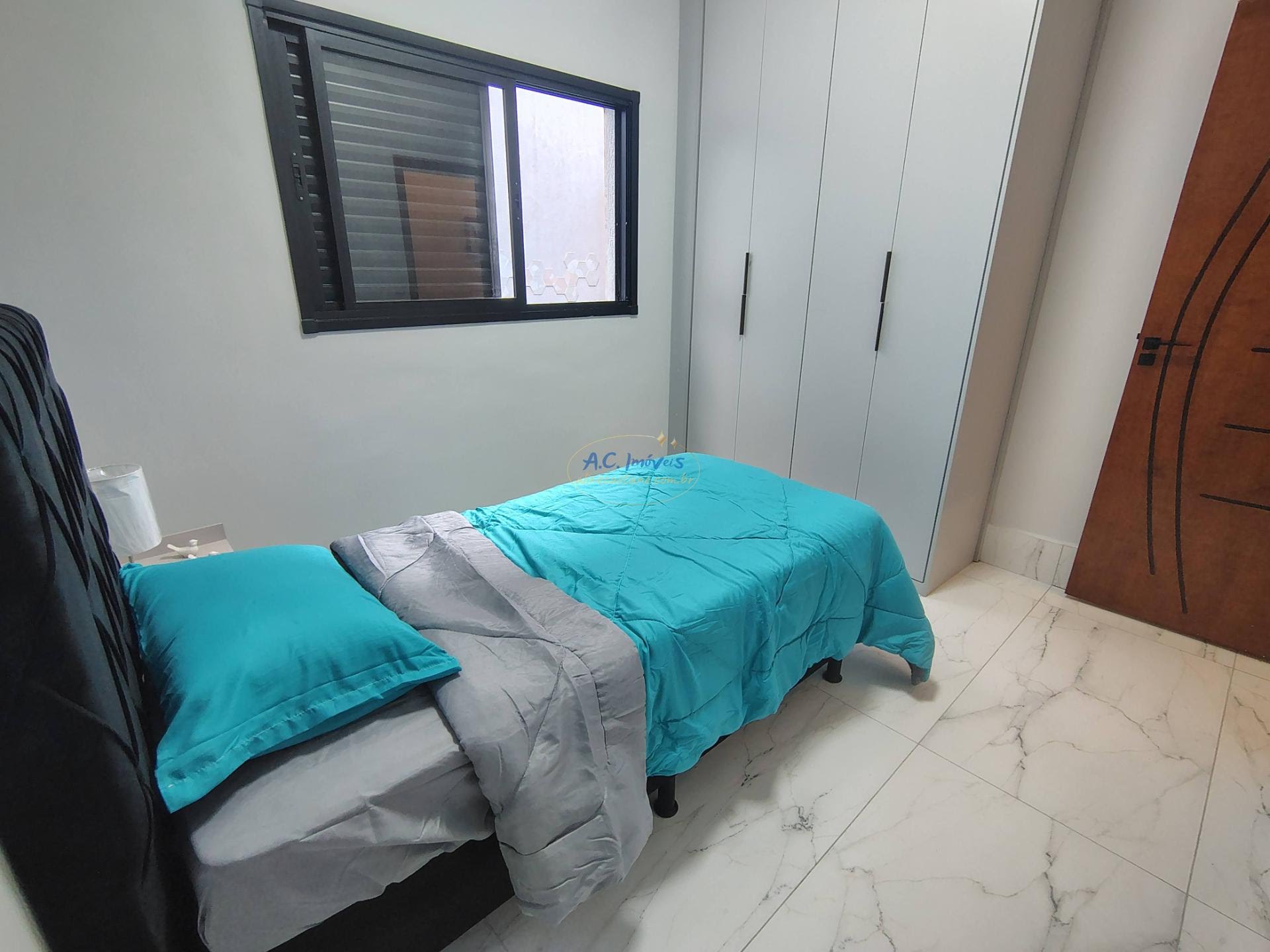 Casa à venda com 3 quartos, 2 suítes, 2 vagas e 157m² no Vila Caiçara, Praia Grande (SP) — foto 12 de 30