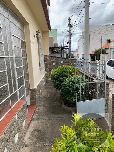 Casa 03 QTS em Centro  -  Campos dos Goytacazes