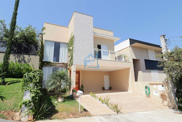 Casa três suítes e piscina no Cond. Resid. Villagio Milano