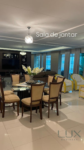 Apartamento 5 suítes na meia praia - Itapema 