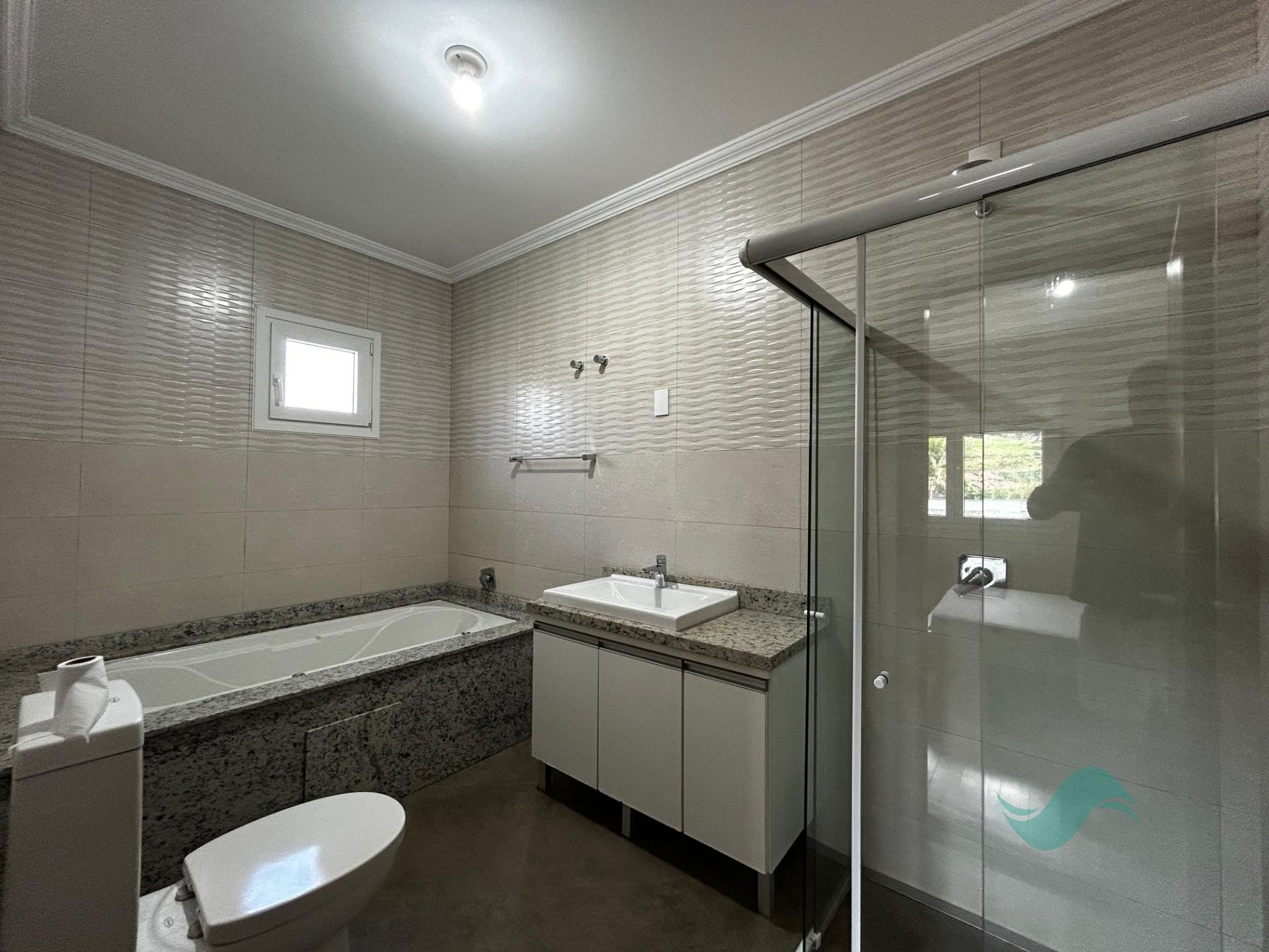 Casa à venda com 4 suítes, 2 vagas e 250m² no Ratones, Florianópolis (SC) — foto 19 de 20
