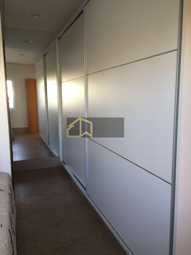Casa de Condomínio em Alphaville Araguaia  -  Goiânia