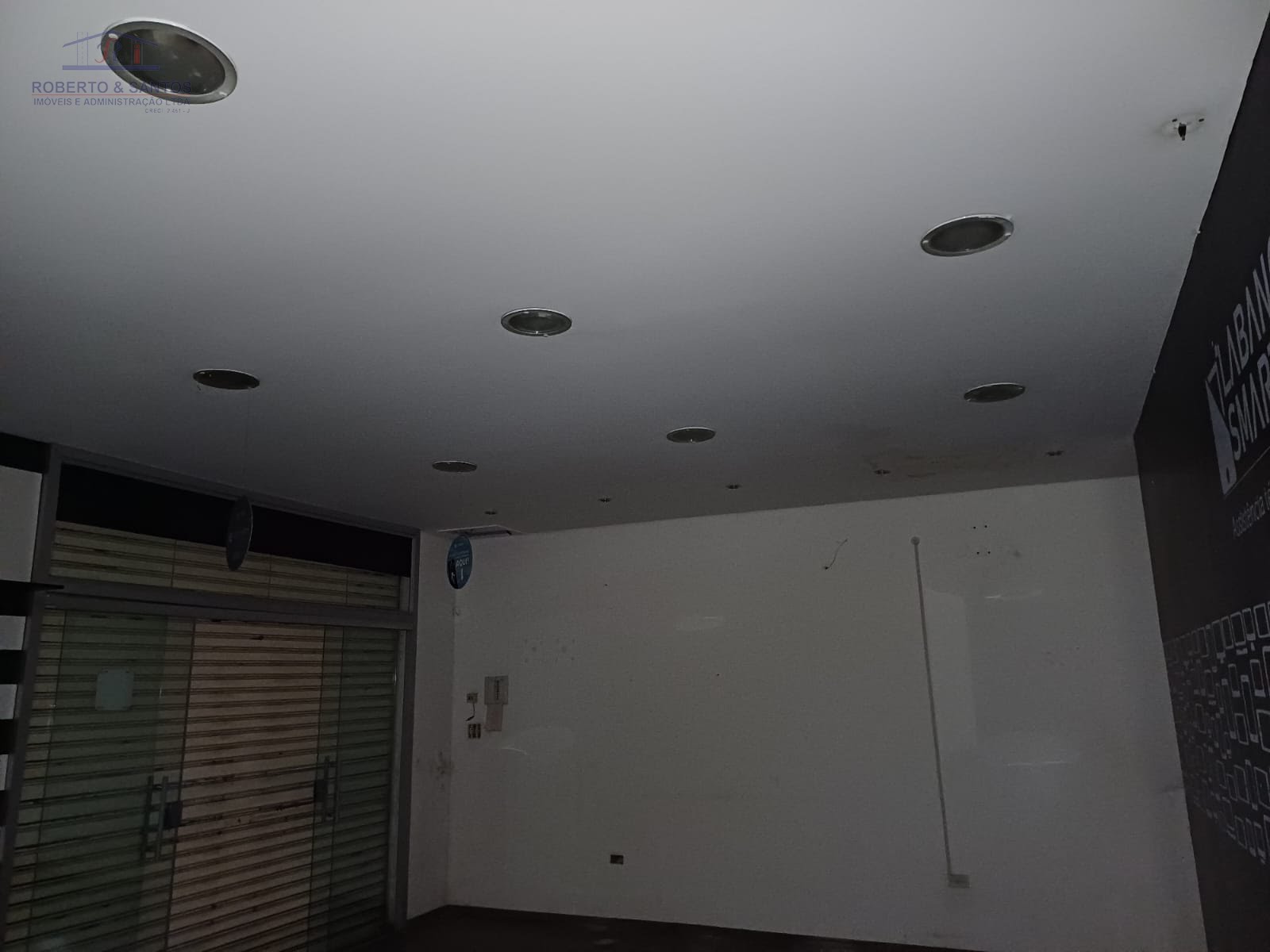 teto com luminarias