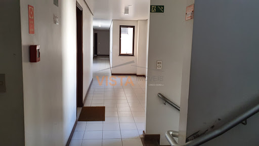Corredores com iluminacao e ventilação natural