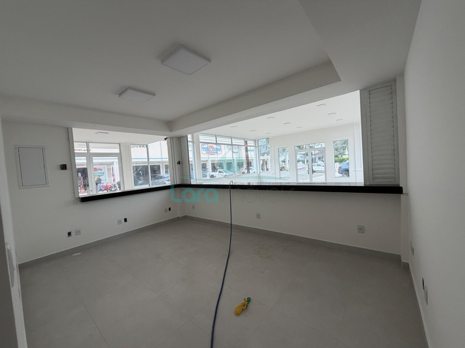 Comercial para alugar com 2 banheiros e 280m² no Lagoa, Macaé (RJ) — foto 12 de 30