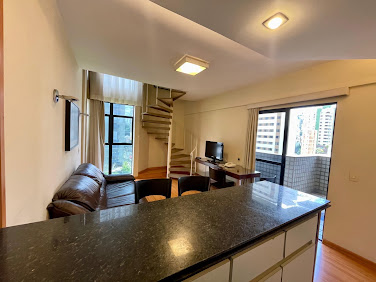 Duplex mobiliado para alugar na Savassi | 1 suíte e 1 vaga