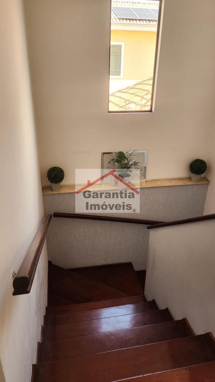 Casa à venda com 5 quartos, 1 suíte, 4 vagas e 198m² no Cipava, Osasco (SP) — foto 15 de 30