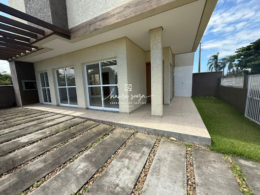 Sobrado para Venda em Itapoá / SC no bairro Balneário Cambiju