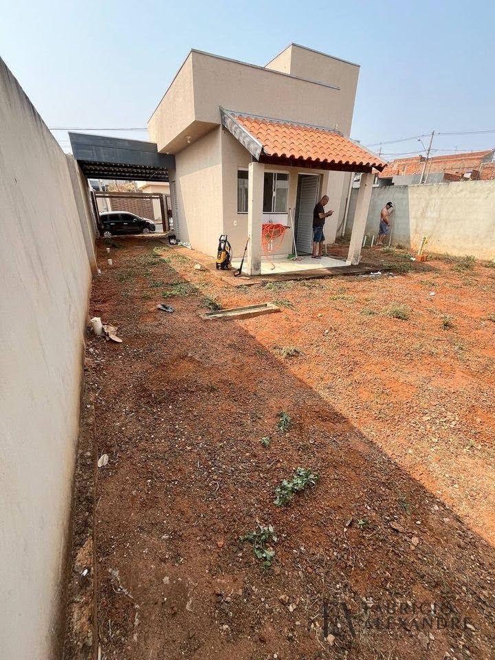 Casa à venda com 2 quartos, 1 banheiro, 2 vagas e 70m² no Jardim dos Ipês, Bady Bassitt (SP) — foto 2 de 8