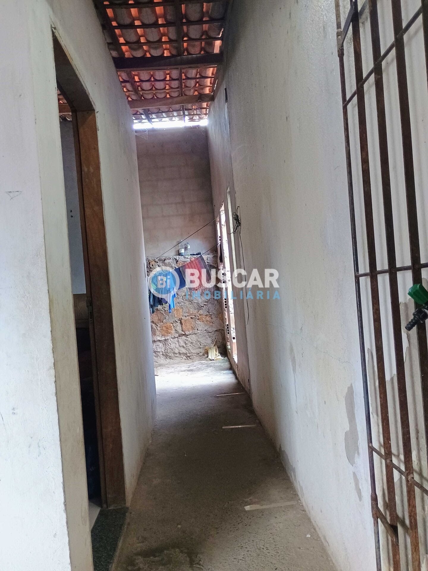 Casa à venda com 2 quartos, 1 banheiro, 1 vaga e 112m² no Gabriela, Feira de Santana (BA) — foto 2 de 7